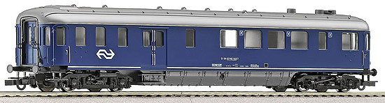 Restaurant car type D<br /><a href='images/pictures/Roco/44297.jpg' target='_blank'>Full size image</a>